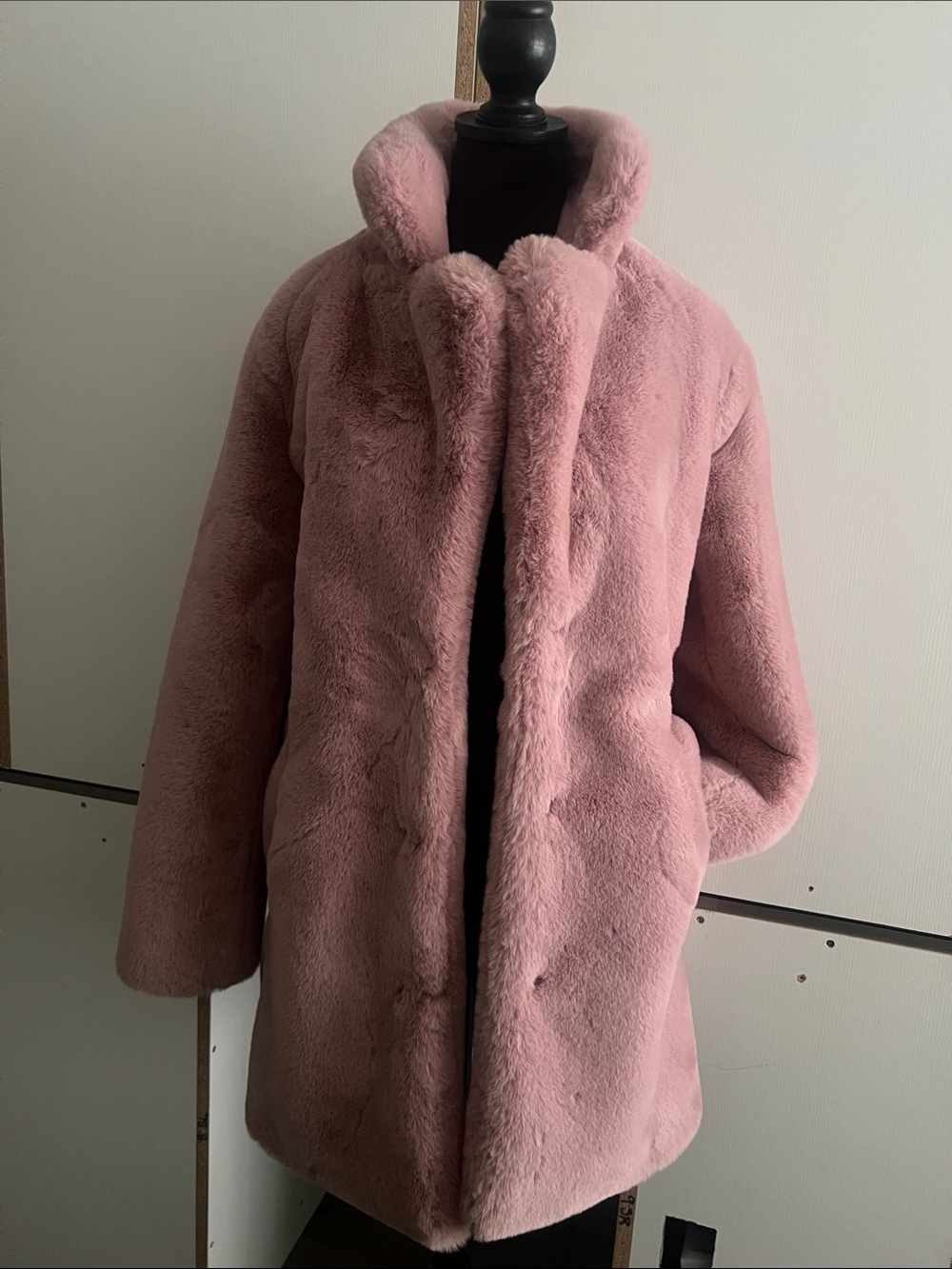 Apparis Plush Faux Fur Teddy Jacket in Dusty Rose